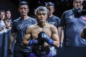 中超-莱昂纳多28秒闪击 南通3-2逆转10人浙江